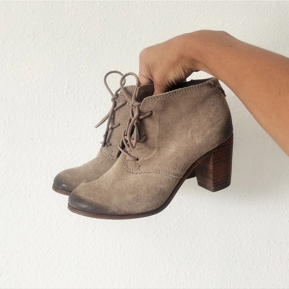 TOMS lace up heeled booties 6.5 women's